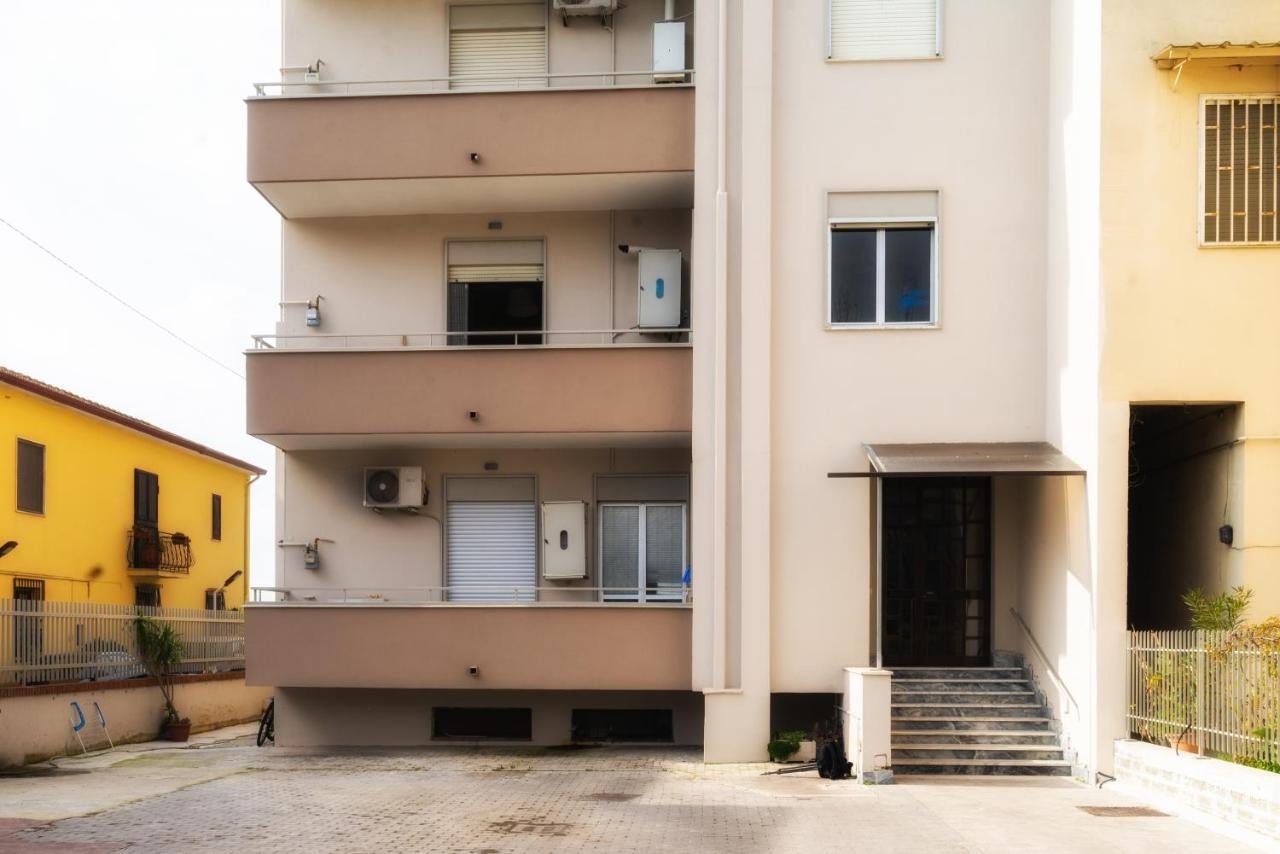 B&B Porta Roma Капуа Экстерьер фото